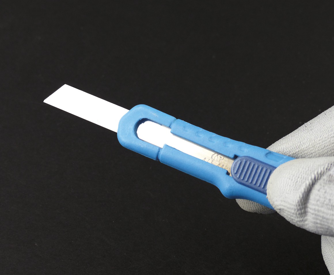 Couteau de sécurité à curseur manuel BARSAC — de la marque Mure & Peyrot – Lame 9 mm non précassée - 2