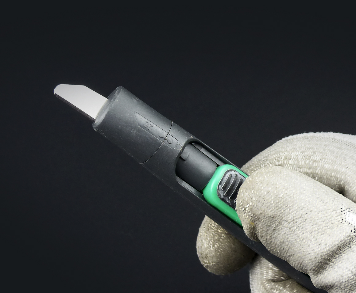 Couteau de sécurité ARLAC – lame rétractable par ressort – Mure & Peyrot - 2