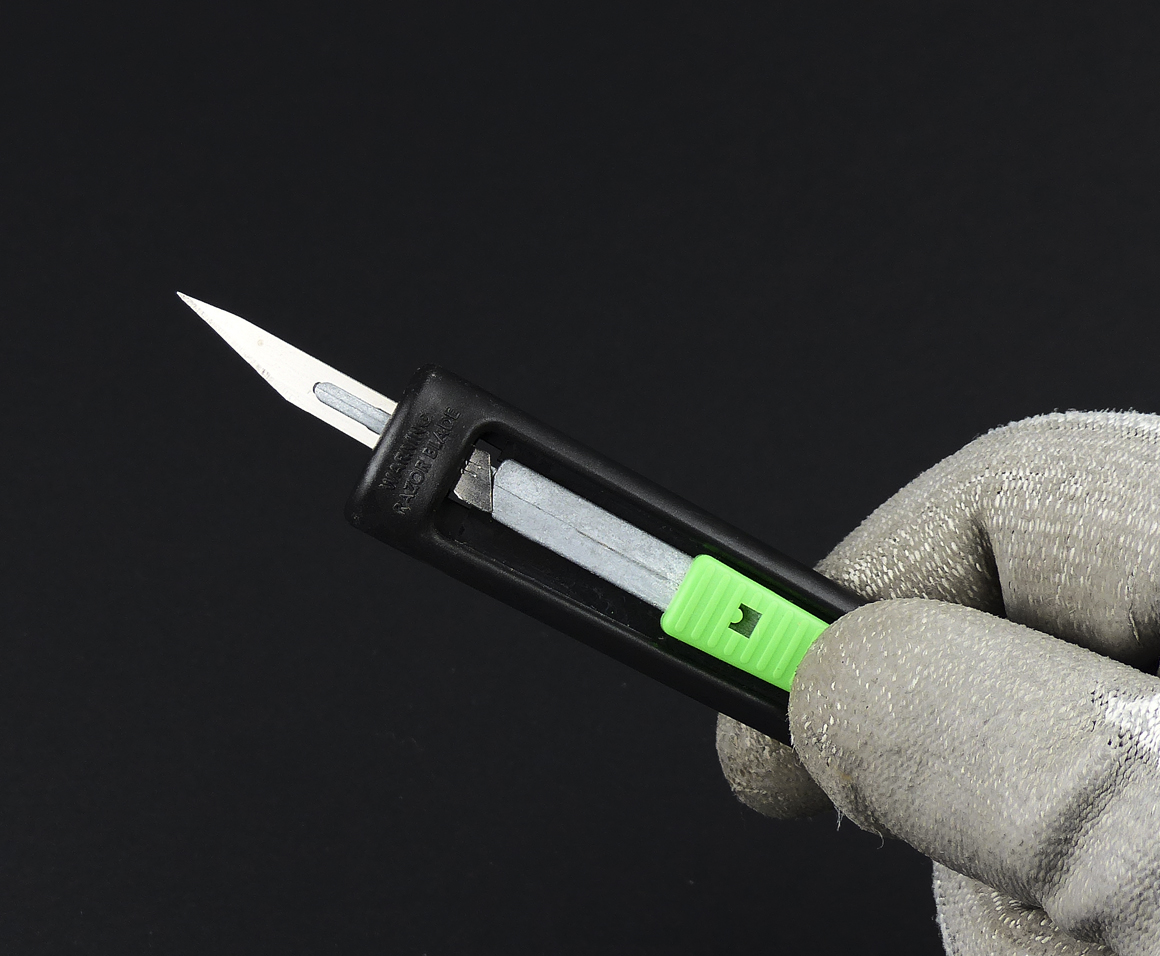 VILAR – scalpel de sécurité rétractable (type 3) – Mure & Peyrot - 2